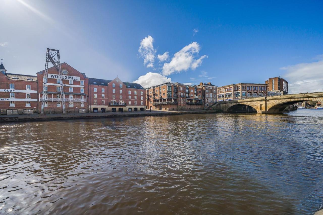 Woodsmill Quay Riverside Apartment - Heart Of York Exteriör bild